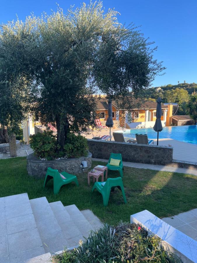 Little Corfu Dassia (Corfu) Exterior foto